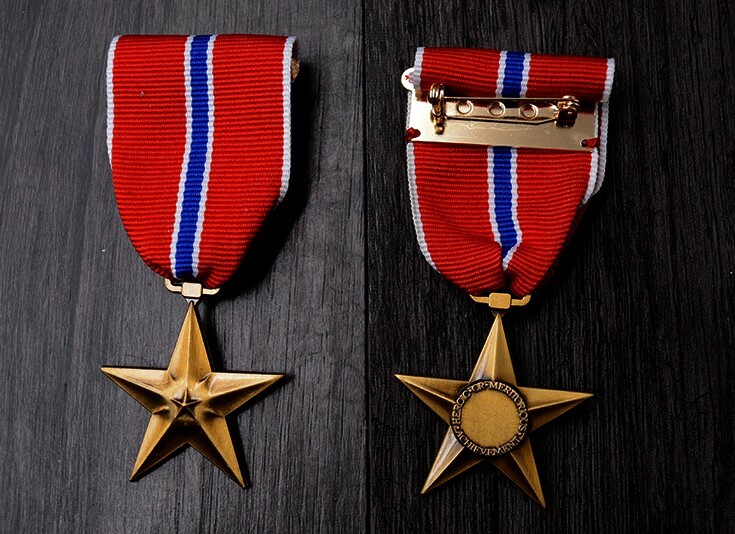 WW2 US Bronze Star Medal Pin Badge WWII USA Army Military Award Insignia Ribbon