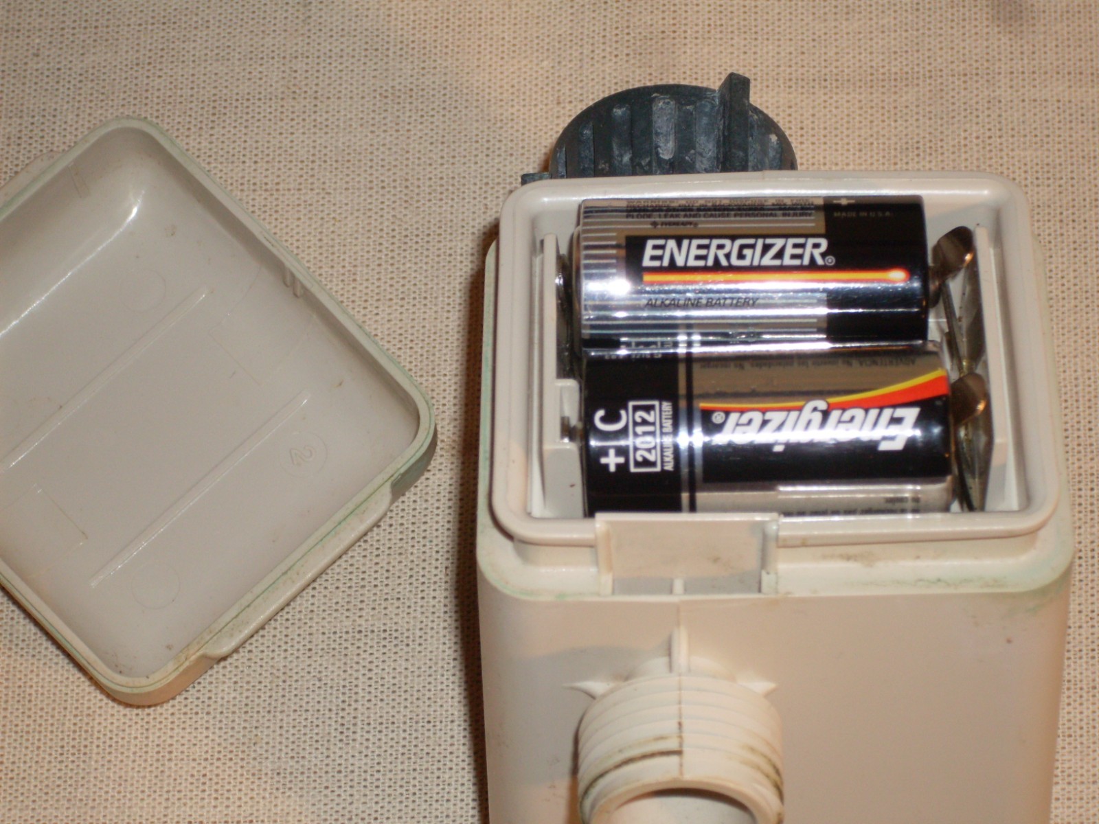 Lawn Watering Timer. Programmable 1-4 hrs duration, battery powered. #5750