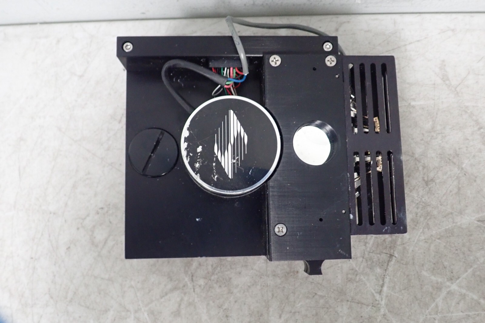 Sutter Instrument Motorized and Lighted Optical Filter Wheel