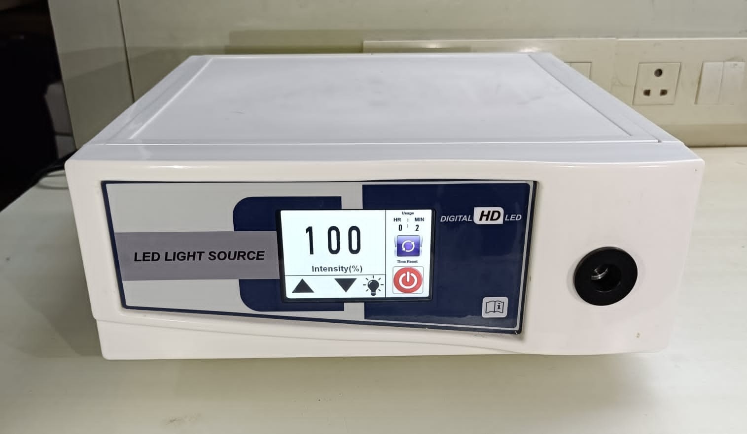 Endoscopy Cold LED Light Source Medical 100W with Fiber Optic Cable (FOC)