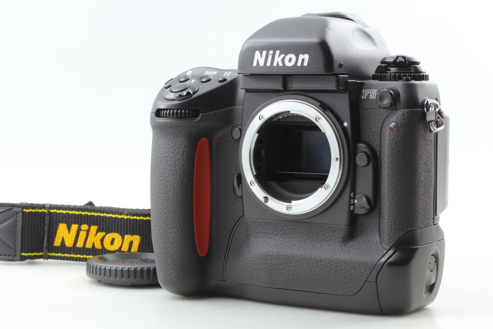 Late S/N: 320xxxx [Near MINT] Nikon F5 SLR 35mm Film Camera w/ MF-28 from JAPAN