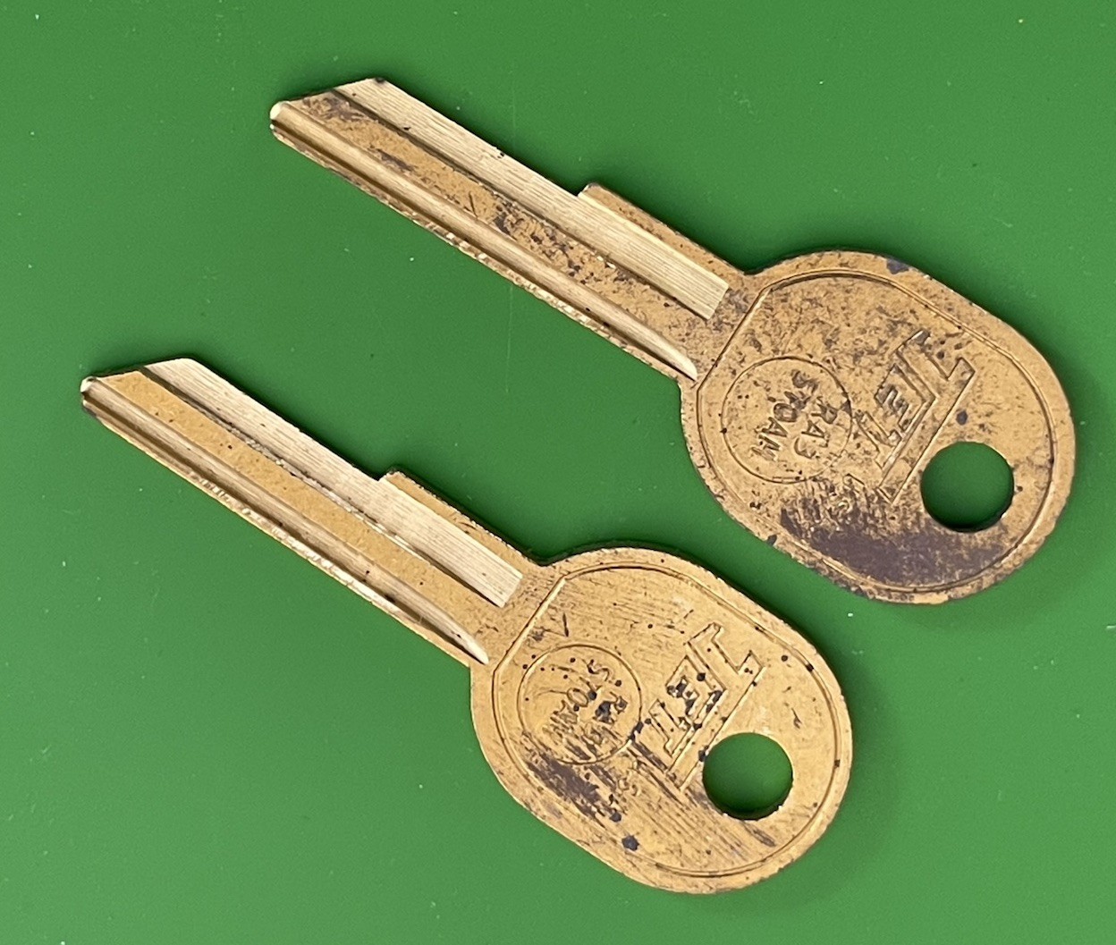 Jet RA-3 Key Blank -Brass Tone,  Locksmith,  SET OF 2