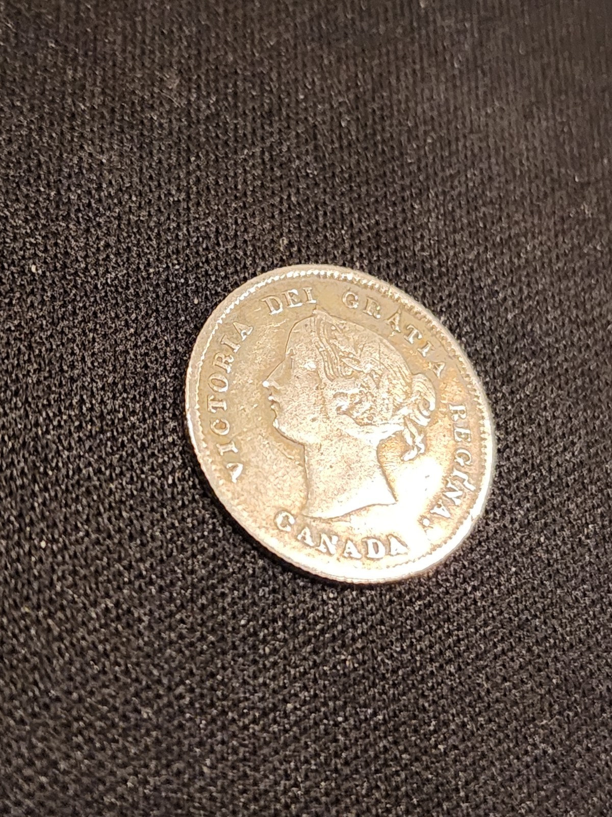 1870 Canada 5 Cents - Raised Border Silver Coin