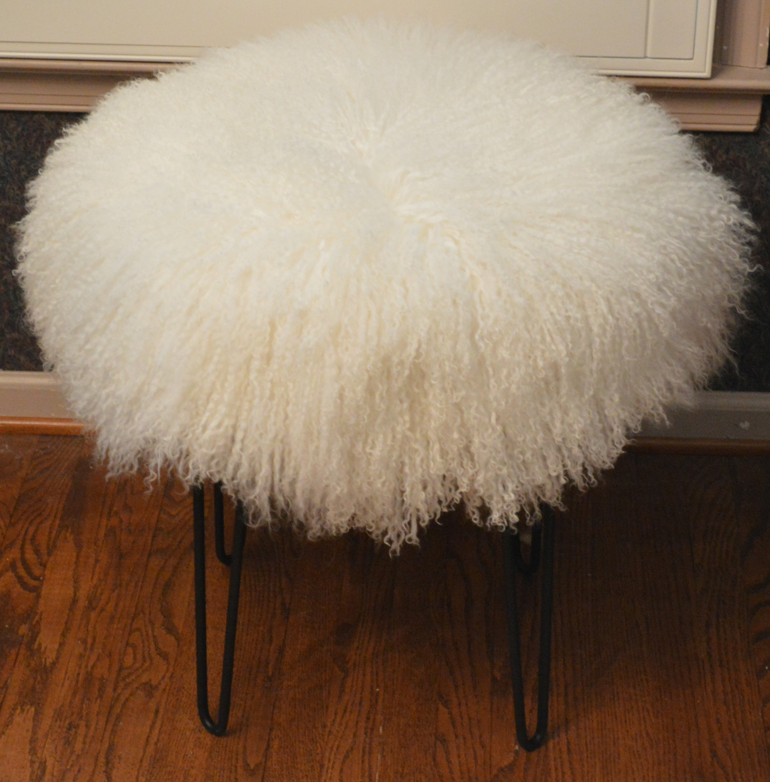 Real Natural White Mongolian Lamb Fur Stool Tibet Lamb Bench Ottoman