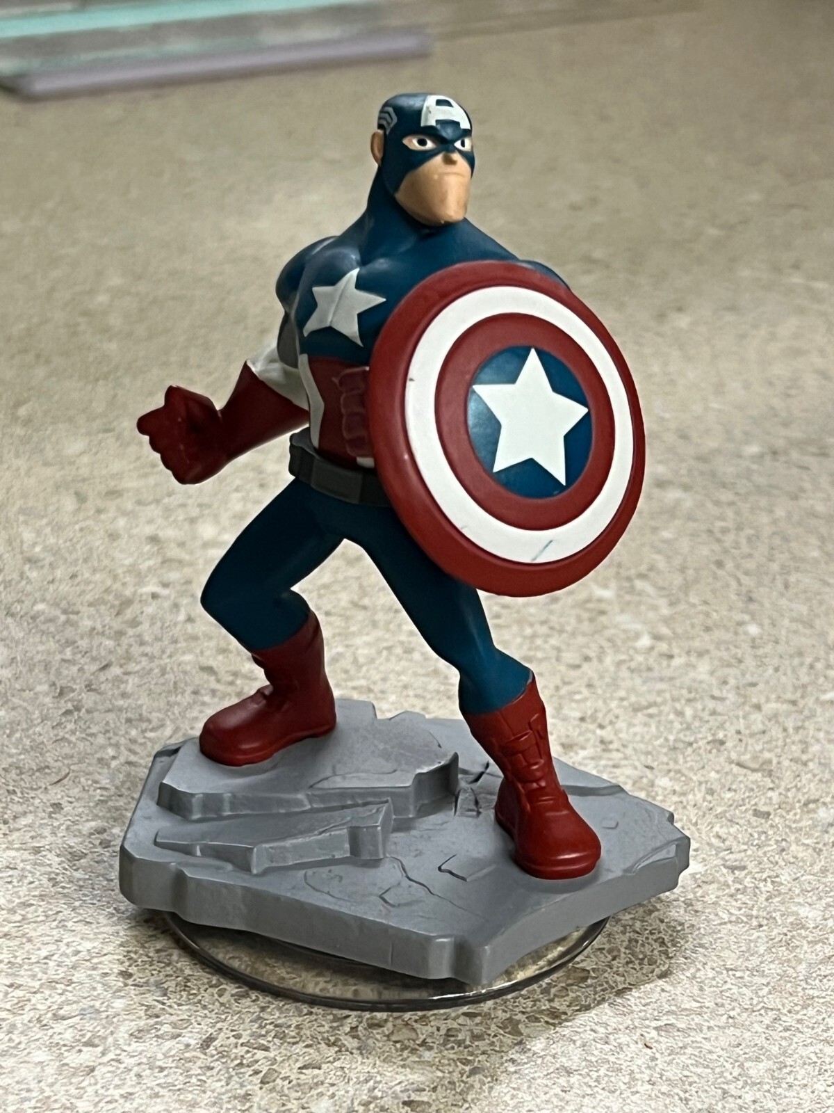 Disney Infinity 2.0 Marvel Captain America Character Figure Used