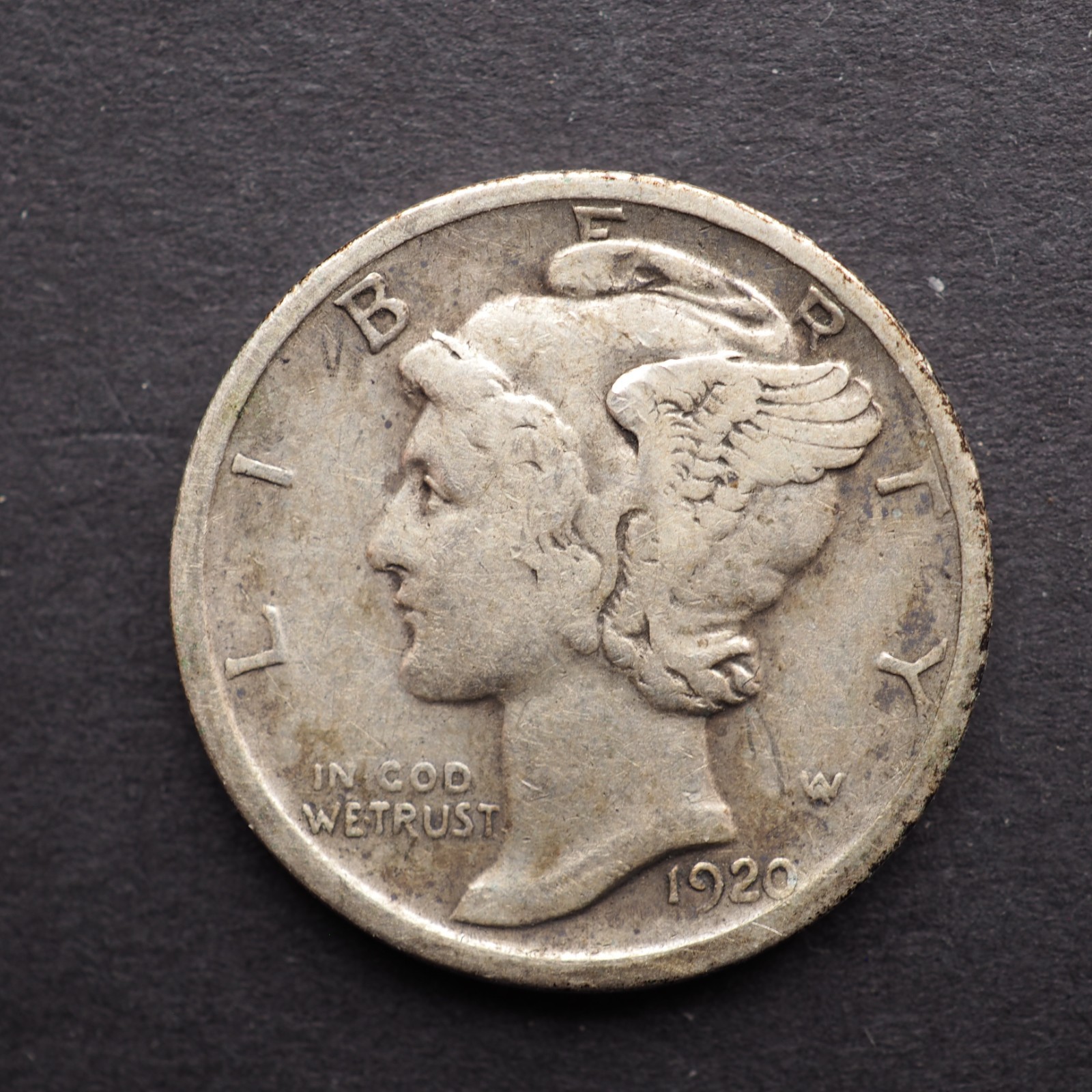 1920 **D**SILVER  MERCURY DIME **NICE** - FREE SHIPPING! C1830