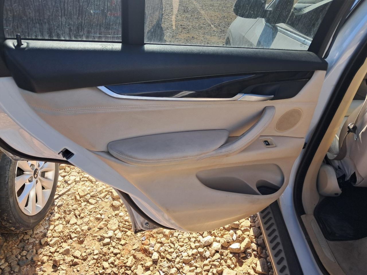 X5 2014 Glove Box 4839553