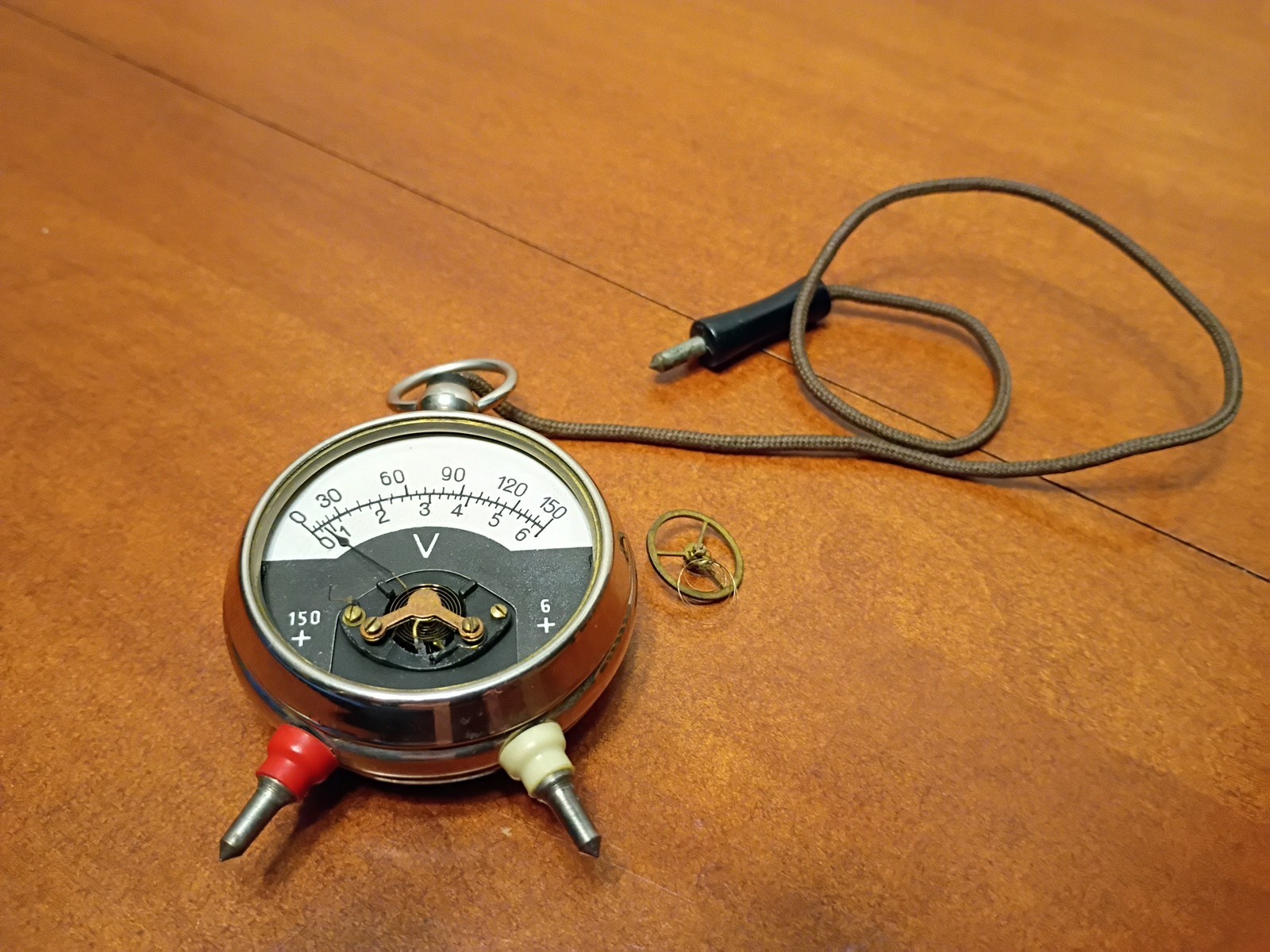 Vth 1930'S VOLTMETER 6/120V SCIENTIFIC COLLECTIBLES POCKET SIZE For Parts Only