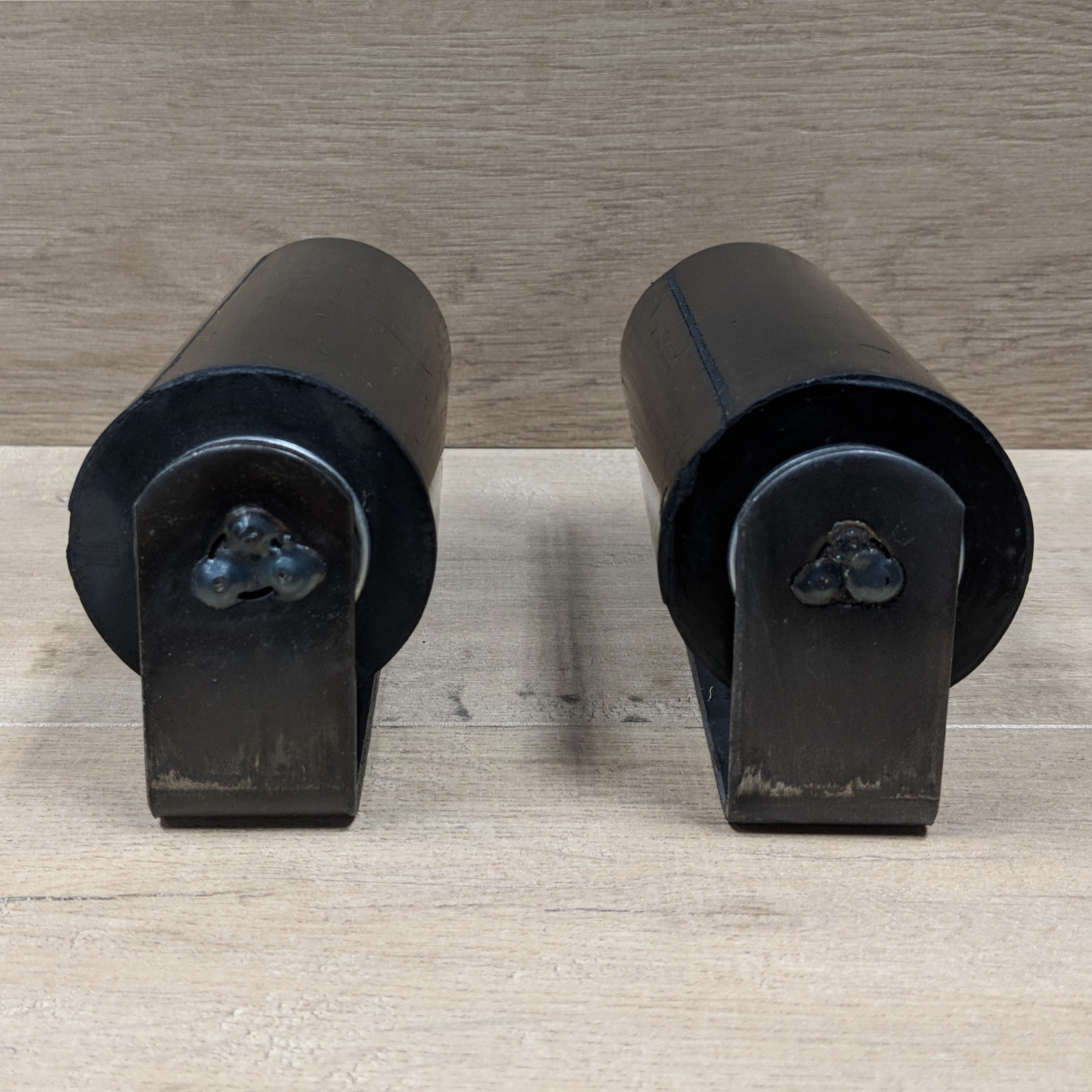 Gate Roller Rubber Top Guide Rubber 6" Sliding Rolling Slide Black | 2 QTY