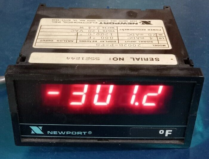 NEWPORT DIGITAL PROCESS PANEL METER 4-20 mADC 120 VAC 2002-B-P-FS