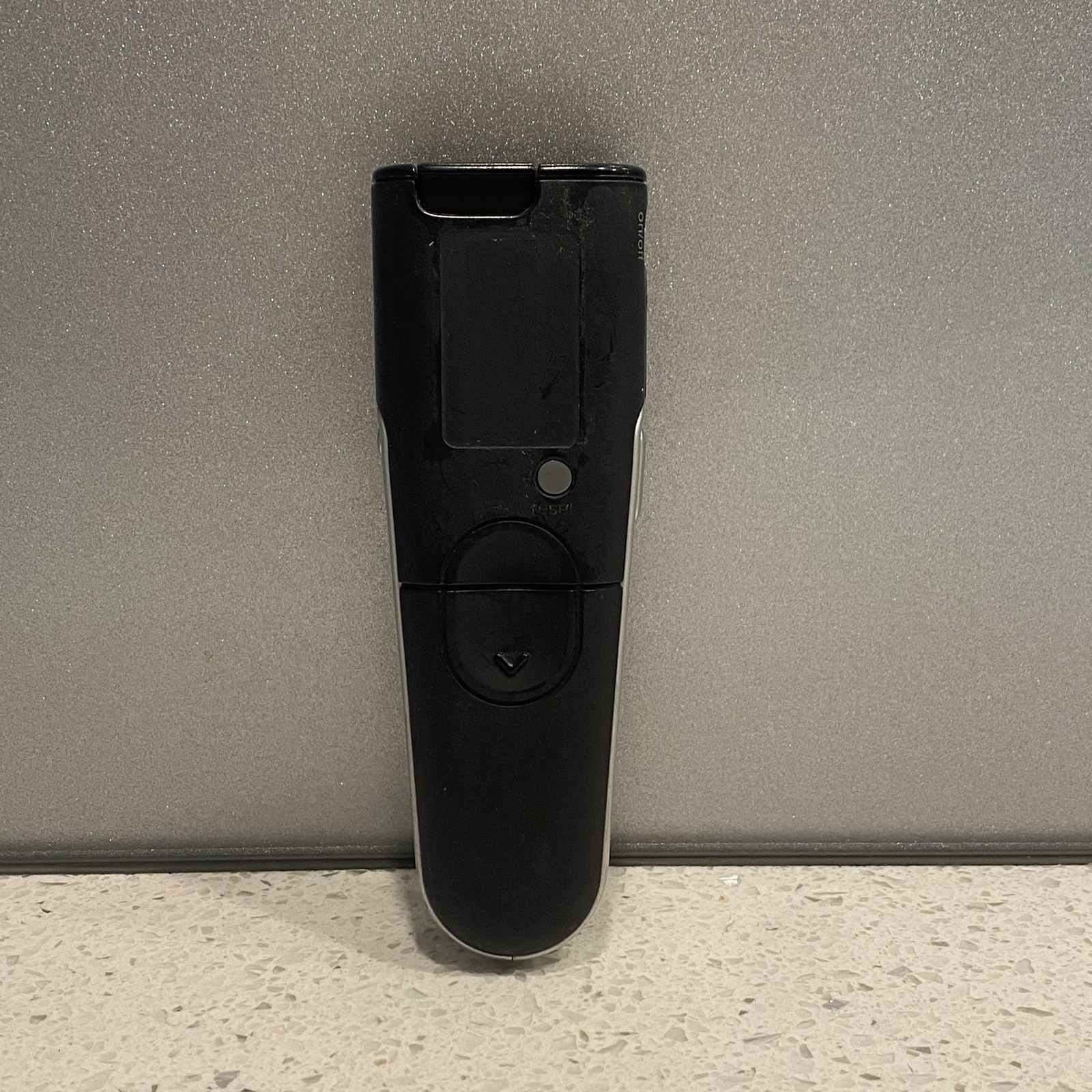 Logitech Cordless 2.4 GHz Presenter Laser Pointer R-R0001 timer, screen, USB-A