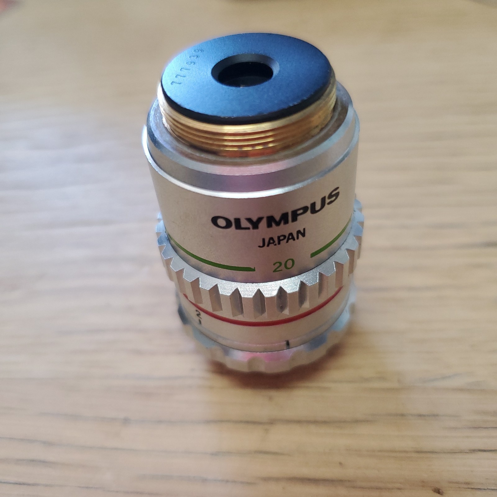 Olympus LWD CDPlan 20x PL Microscope Objective Corr. Collar Long Working Phase