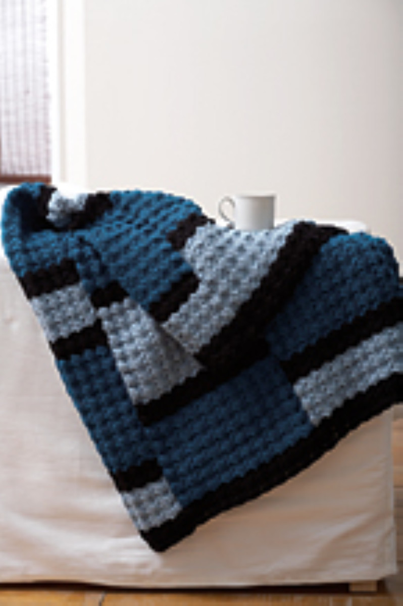 Home Front Patons Pattern Book 500867