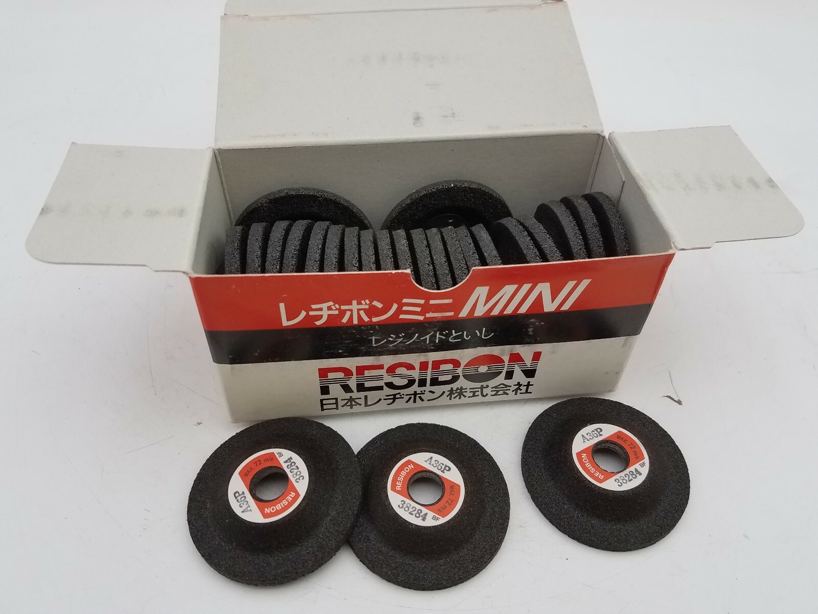 25 Piece Lot Resibon A36P Grit 50mm x 4mm x 9.53mm Metal Grinding Disc New