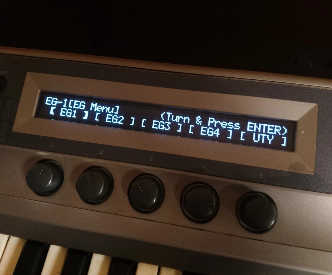 Korg Prophecy LUX Custom (Super Enhanced Black) PMVA LED Display !