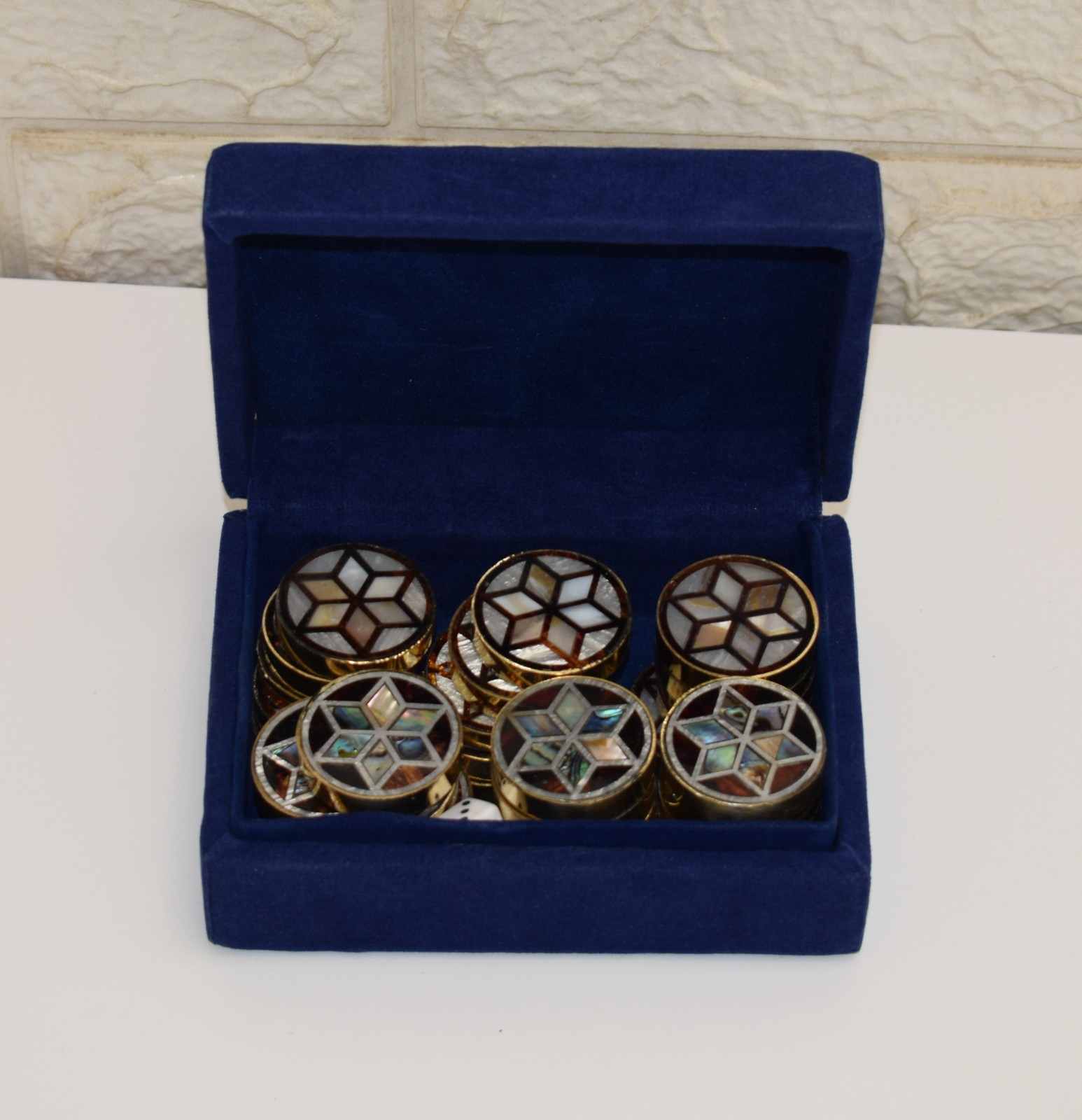 Handmade Mother of Pearl Backgammon Chips – Brass Edge Inlaid Checkers Set