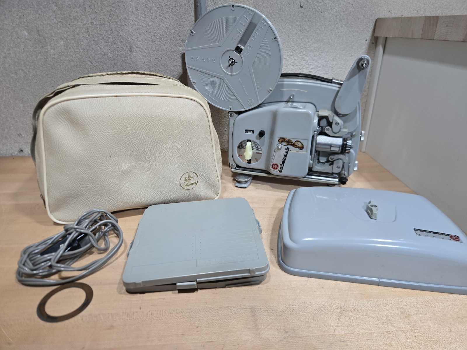 Vintage BOLEX PAILLARD 18-5 Super 8mm Film Projector Swiss Case *REPAIR* AS-IS