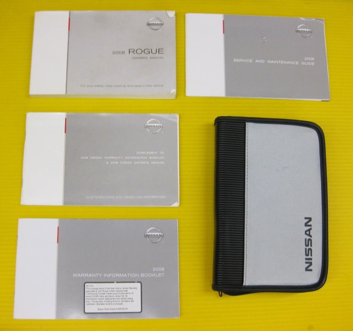2008 Nissan Rogue Owners Owner's Manual Set With Case OEM