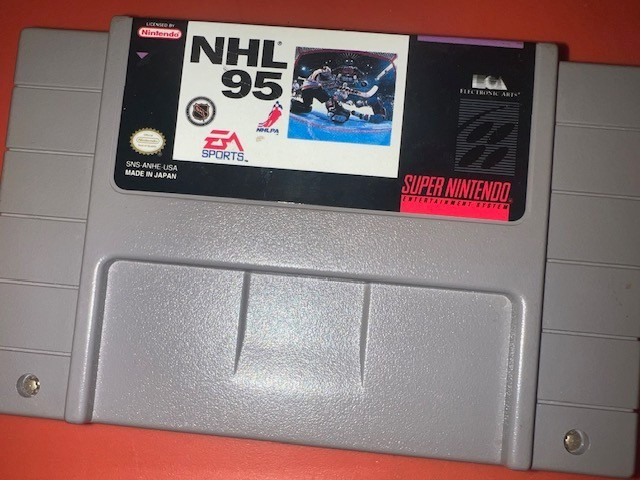 NHL 95 for SNES! Game cartridge only! Works great