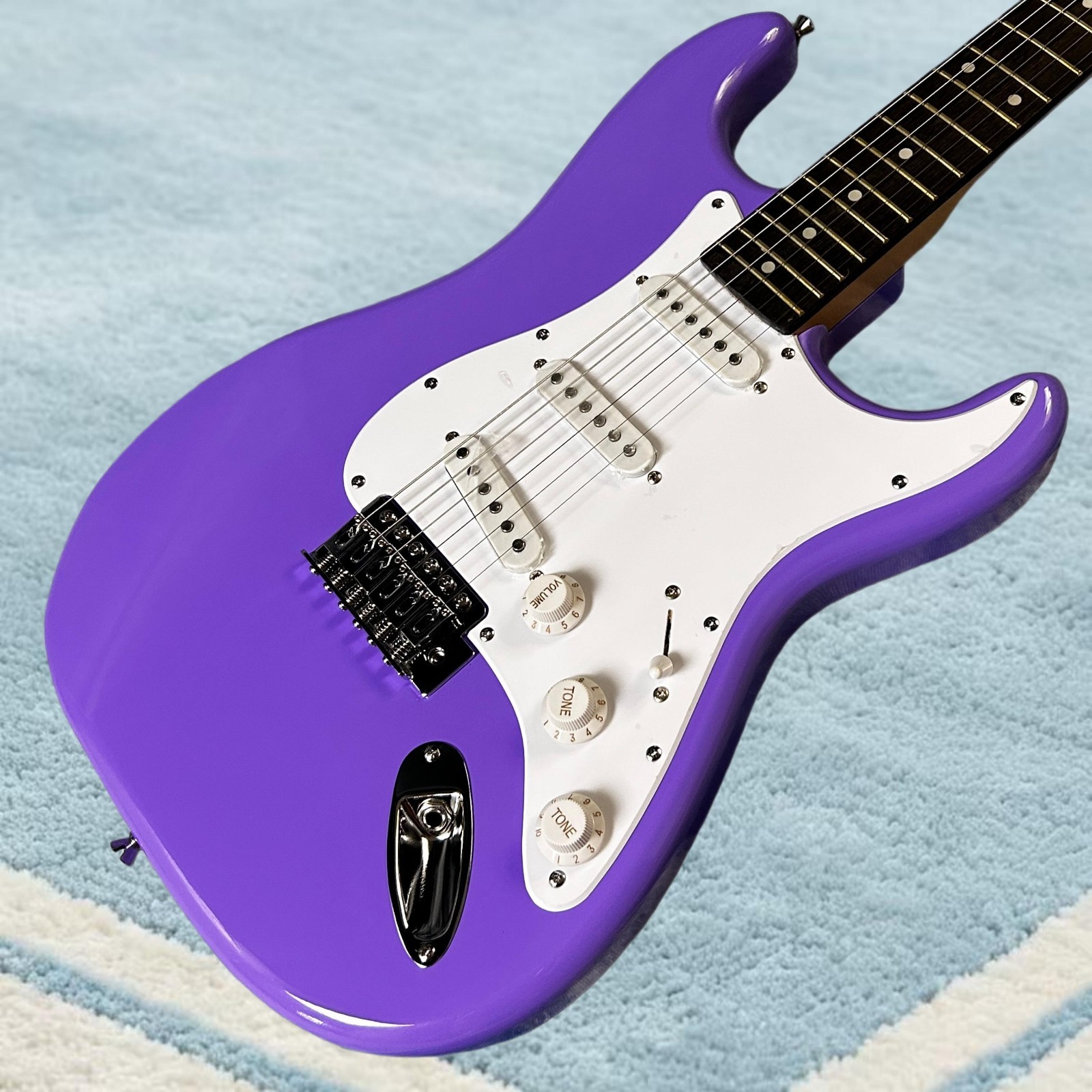 ST Electric Guitar Purple Color Mahogany Body Rosewood Fretboard 21 Frets