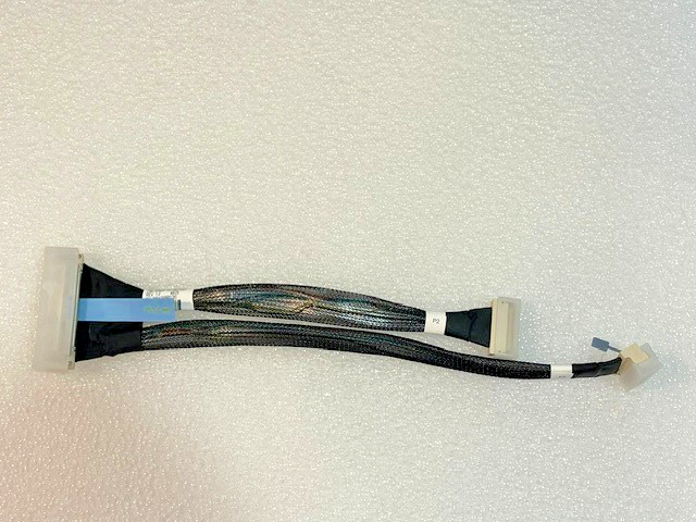Supermicro CBL-GNZ4-1227M5YR21 GenZ 4C to 2 MCIO x8 27/21cm Cable