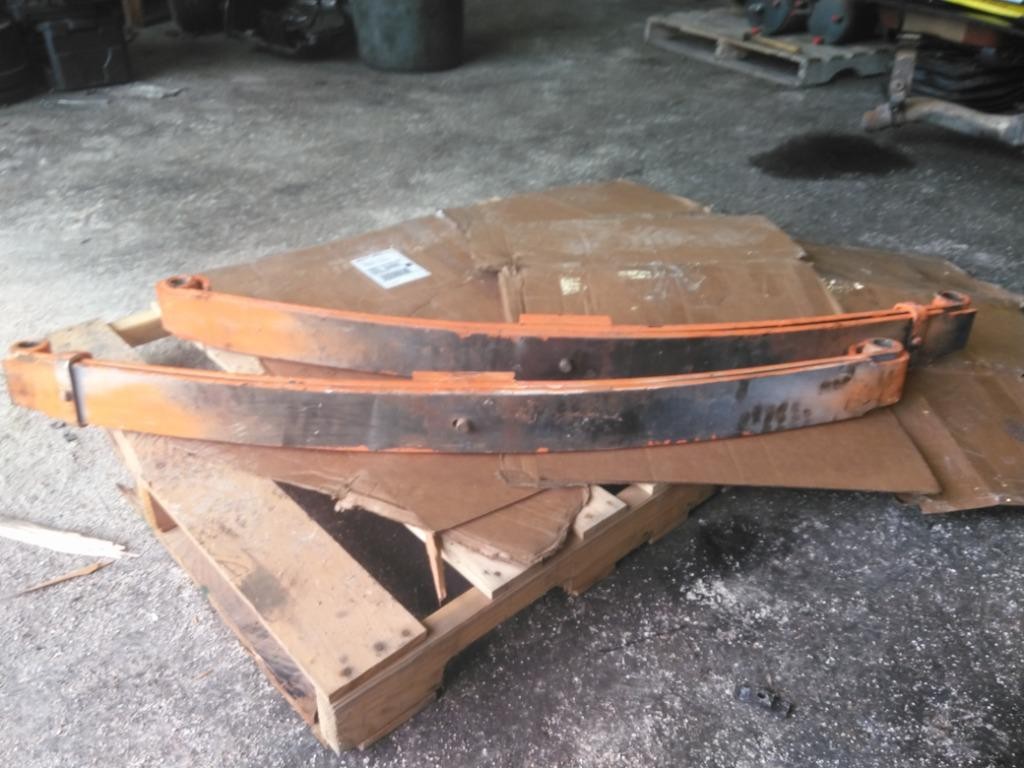 Replaces 2005 PETERBILT 387 FRONT LEAF SPRING , WA
