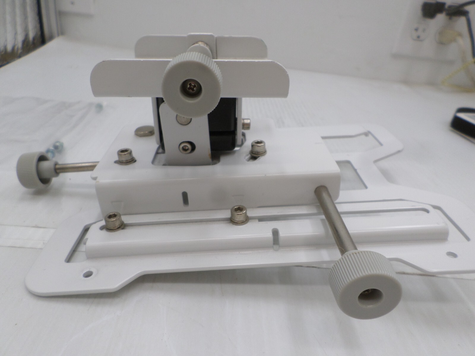 Ceiling Mount For Epson Powerlite 460 Projector