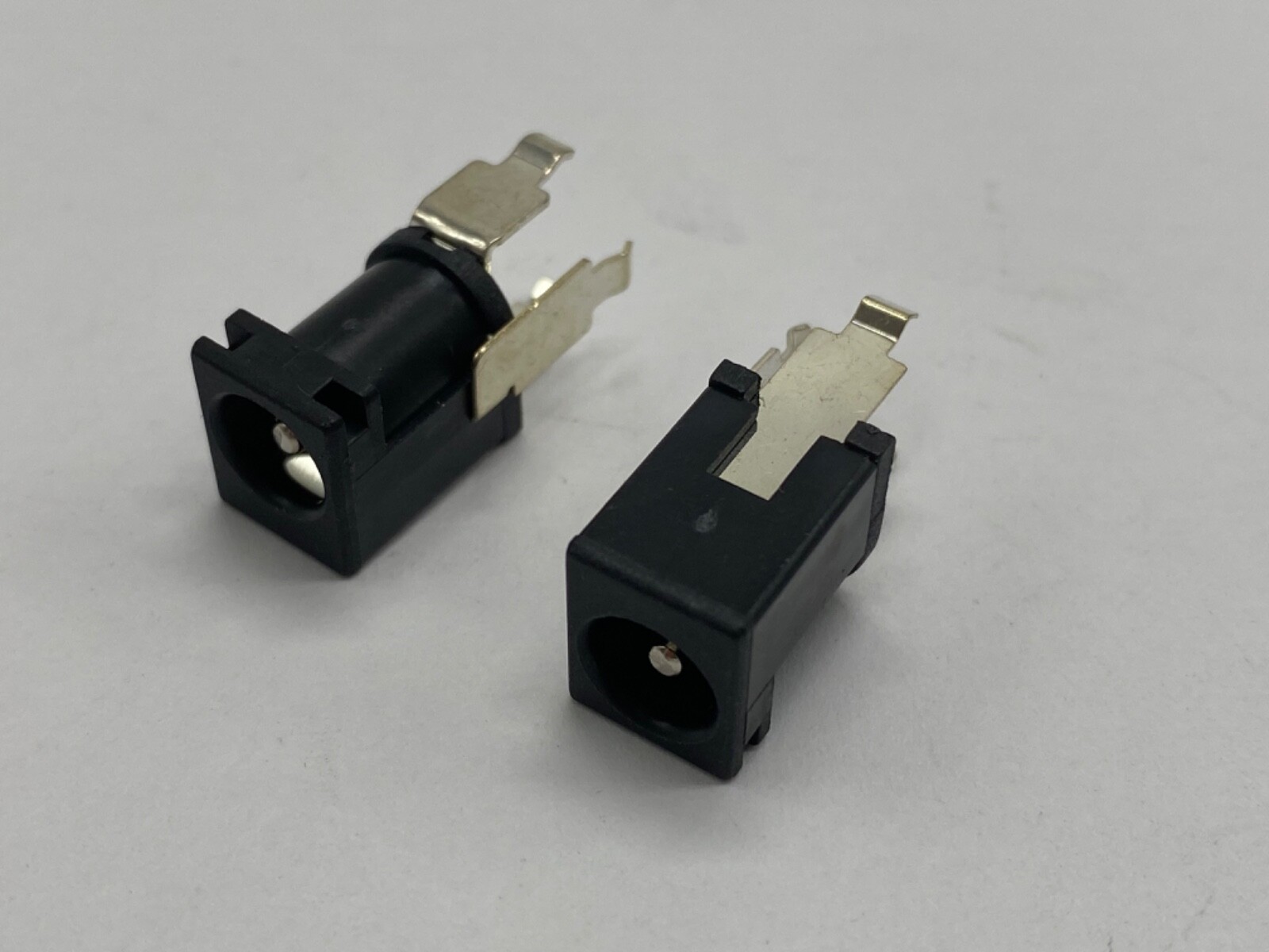 Qty 2 lot, Kobiconn 2.1mm power connector 163-5013
