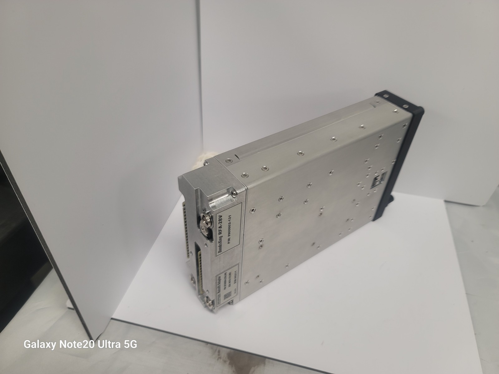 KX 200 Navigation/Communication Radio with 28VDC Adapter