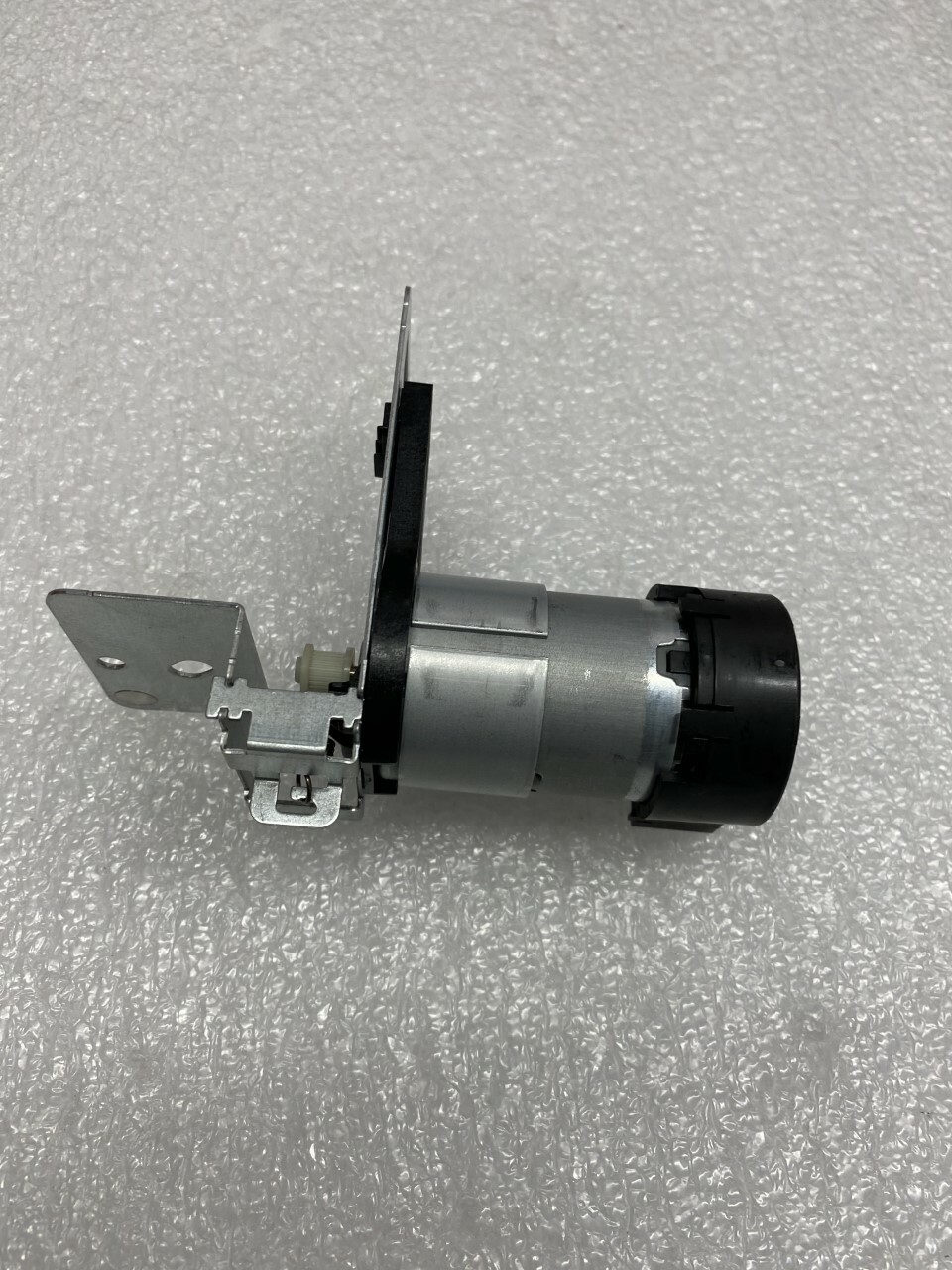 2YB64-67009 HP MARS & NEPT CUTTER MOTOR W/SUPPORT