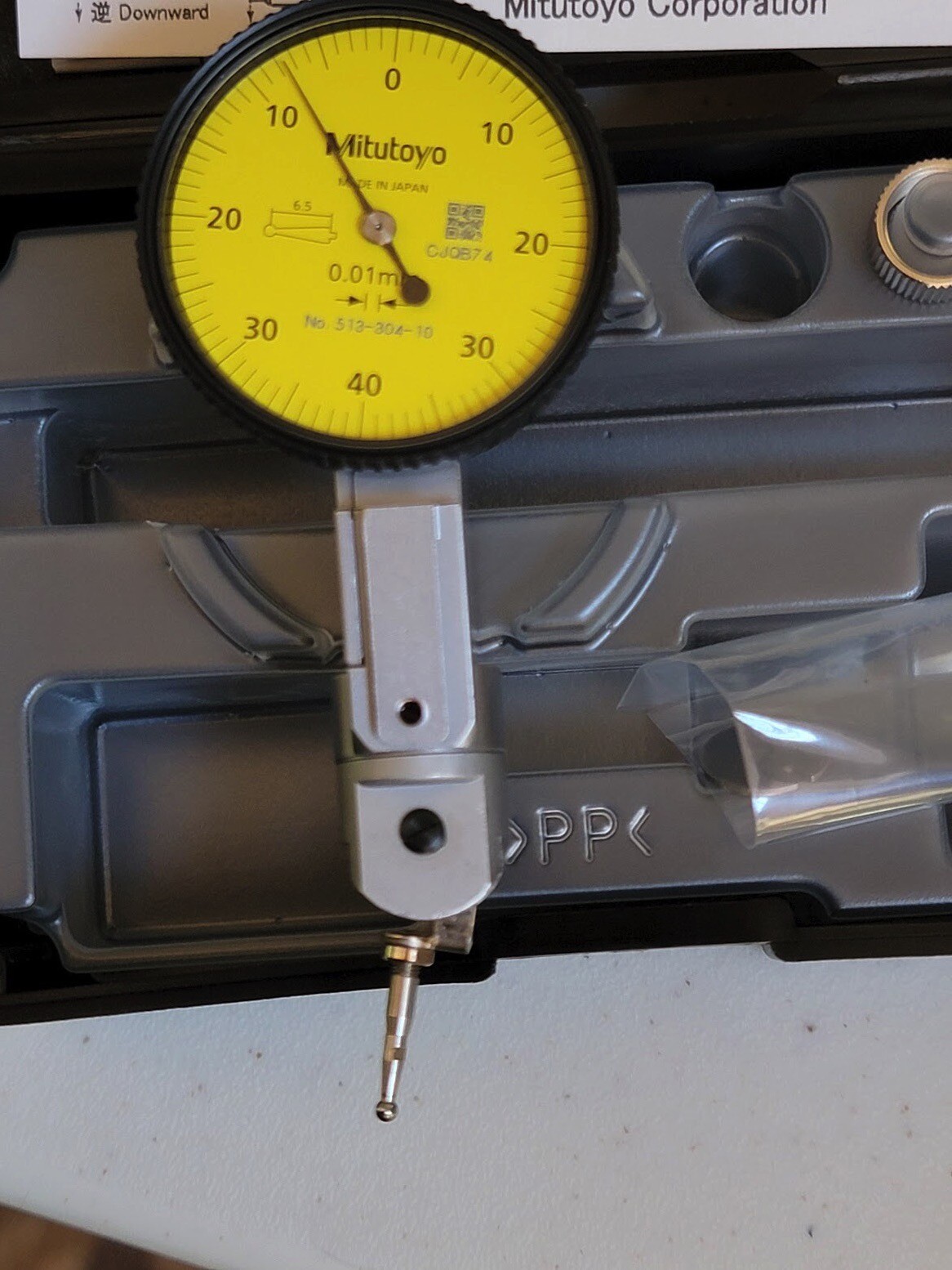 Mitutoyo Dial Test Indicator 0.8mm / 0.01mm 360 Degree Rotating Contact Point