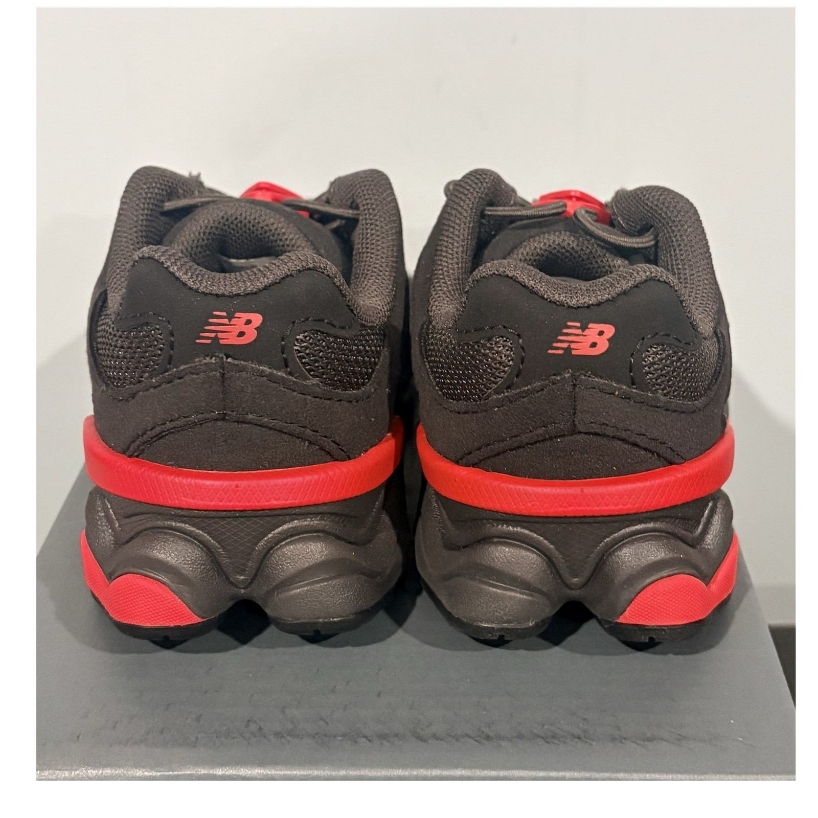 New Balance 9060 IV9060JR Unisex Kids Sneakers Black/Red US 8 EUR 25