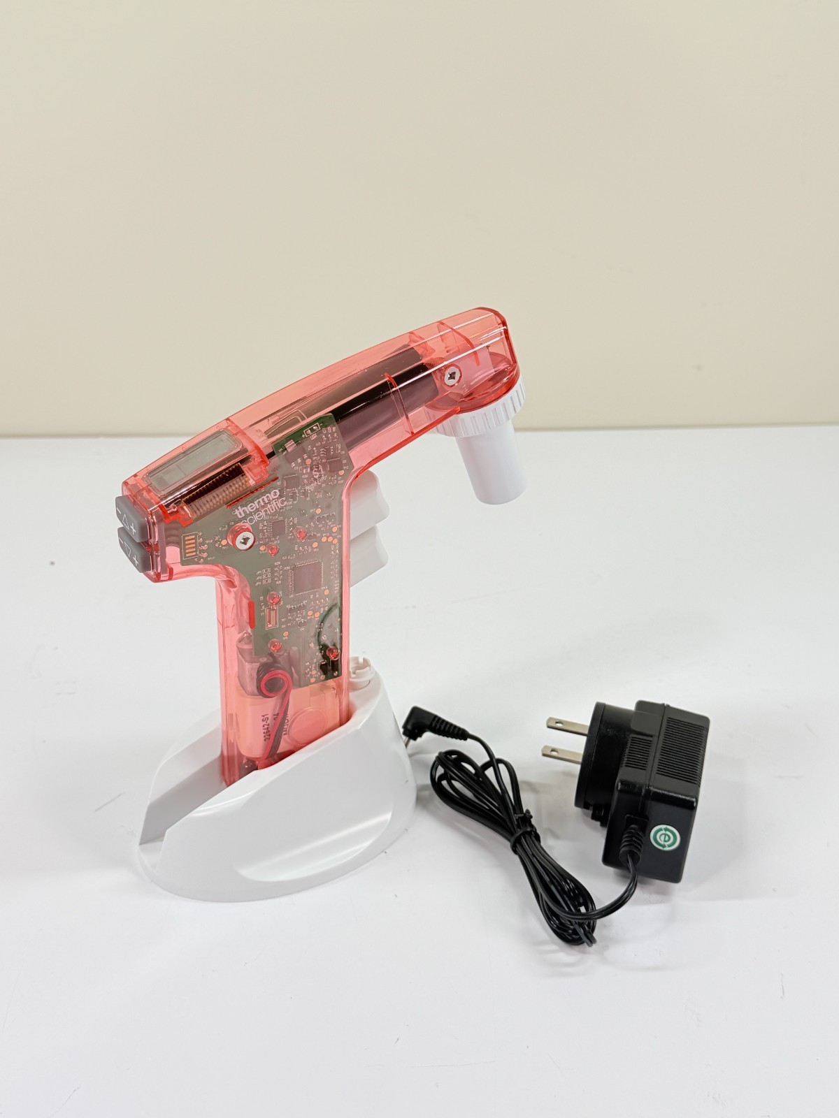 Thermo Scientific Pipet Filler S1 -Red Serological Pipette w/ Charger w/Warran