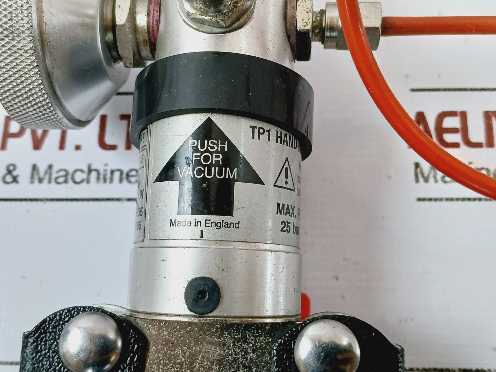 Si Pressure Instruments TPI Hand Held Test Pump Kit Max 25 Bar / 360 PSI
