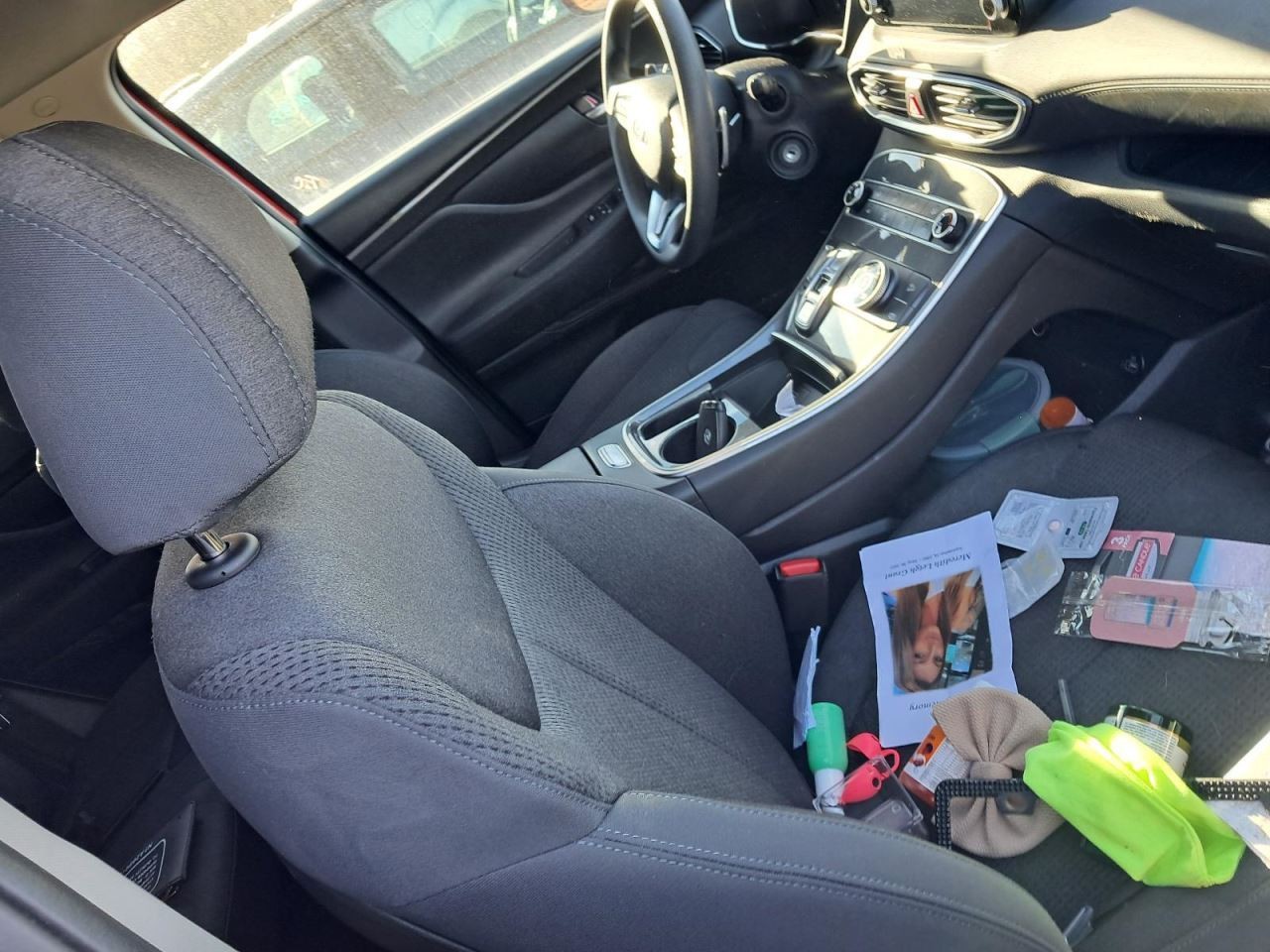 SANTA FE 2023 Glove Box 4895401