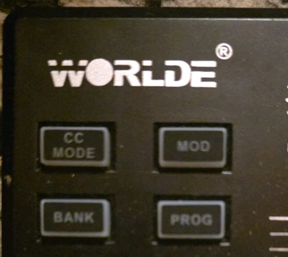 Worlde Panda Mini 25-Key USB Keyboard and Drum Pad MIDI Controller