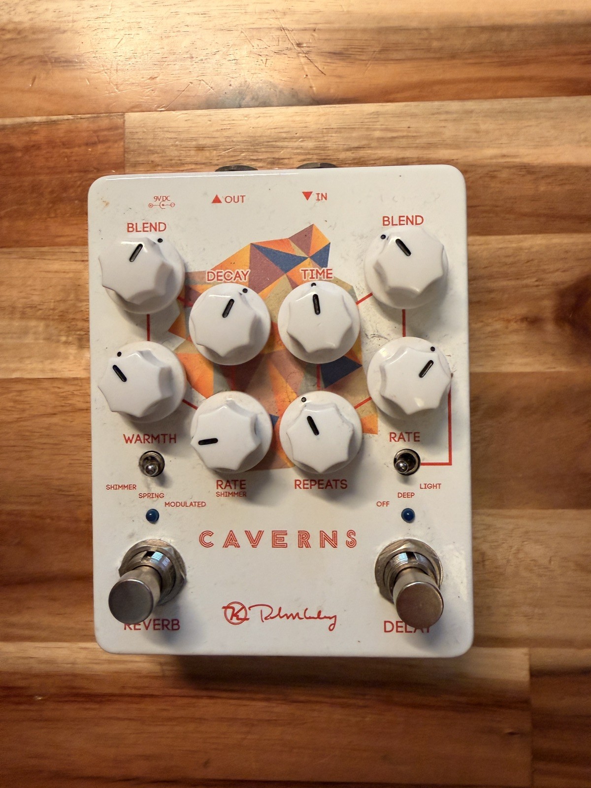Keeley  Caverns Delay Reverb V2 - 2 channel,3 voice digital guitar effects pedal