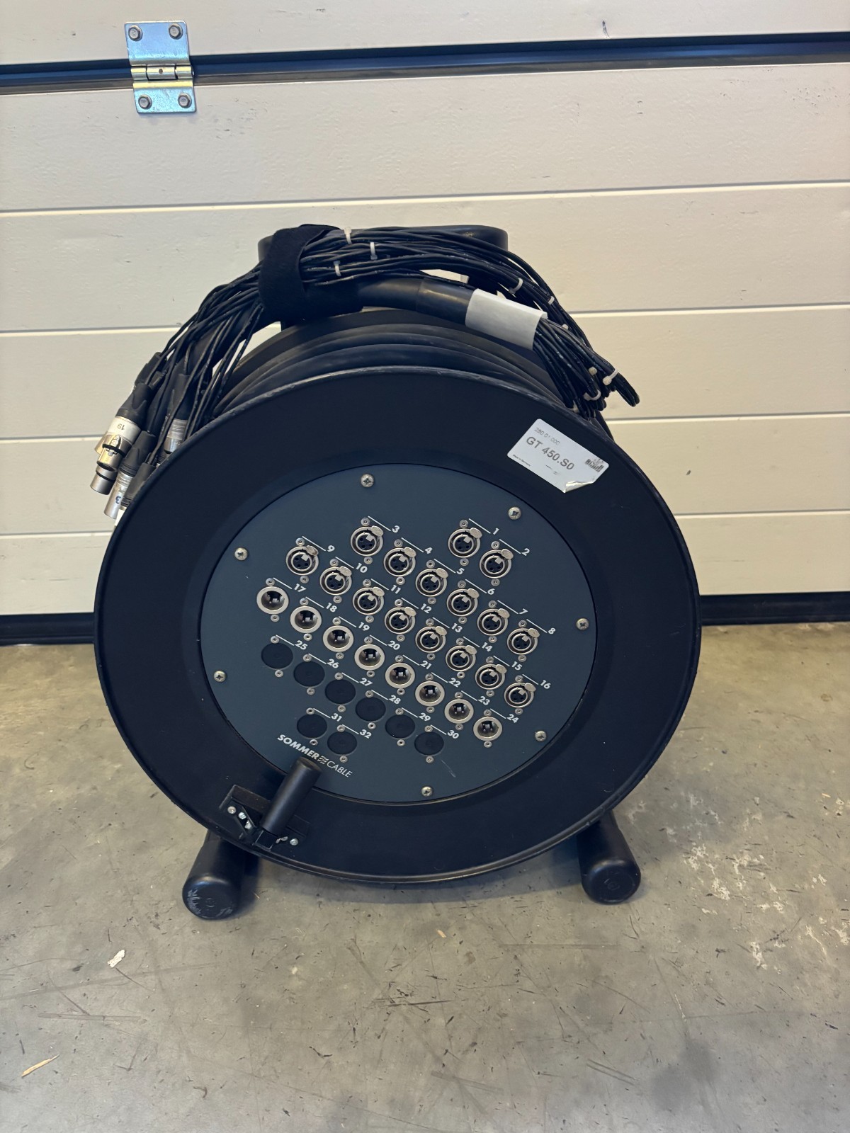 Sommer Cable XLR 3 pole multicore 16CH in 8CH out on drum split to XLR