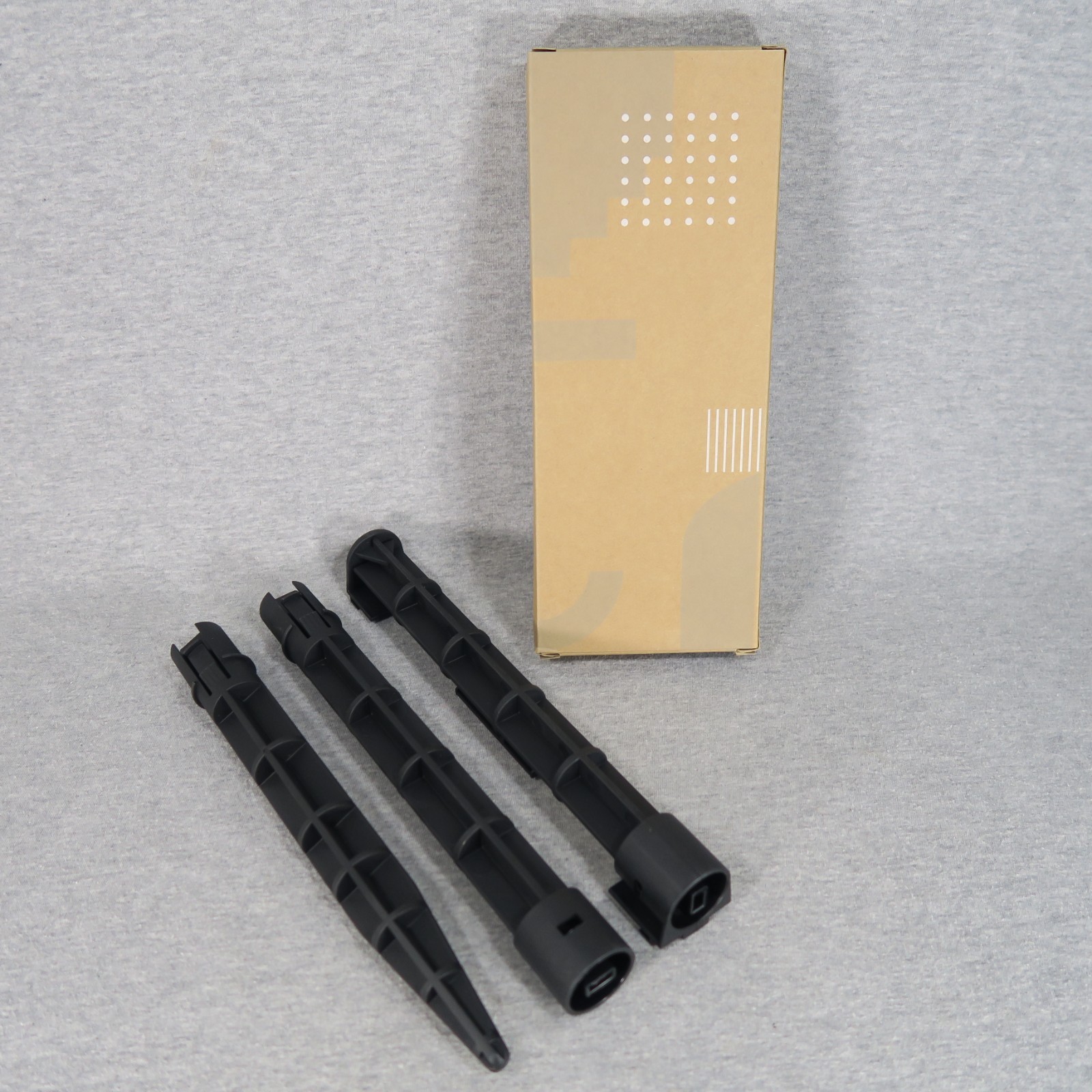 Simplisafe Yard Sign Stakes with Original Box