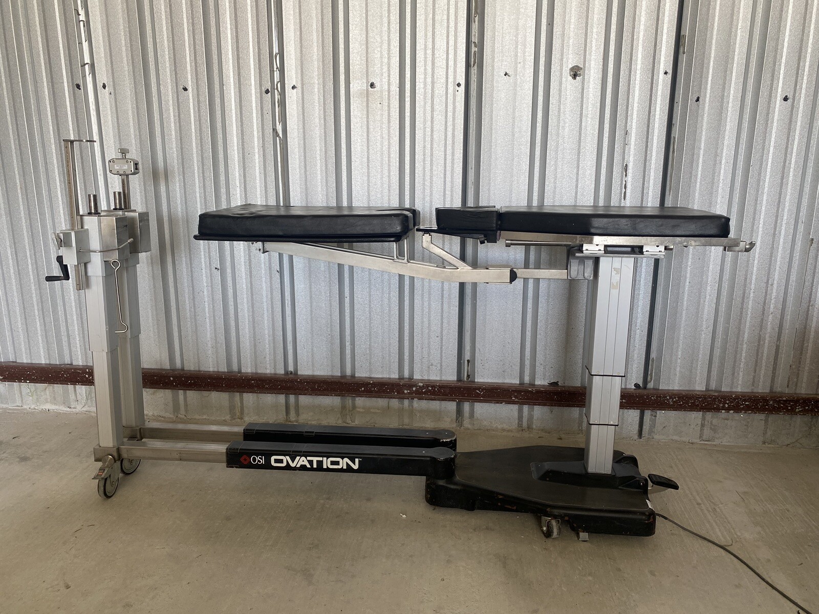 Osi ovation 6310 orthopedic trauma table