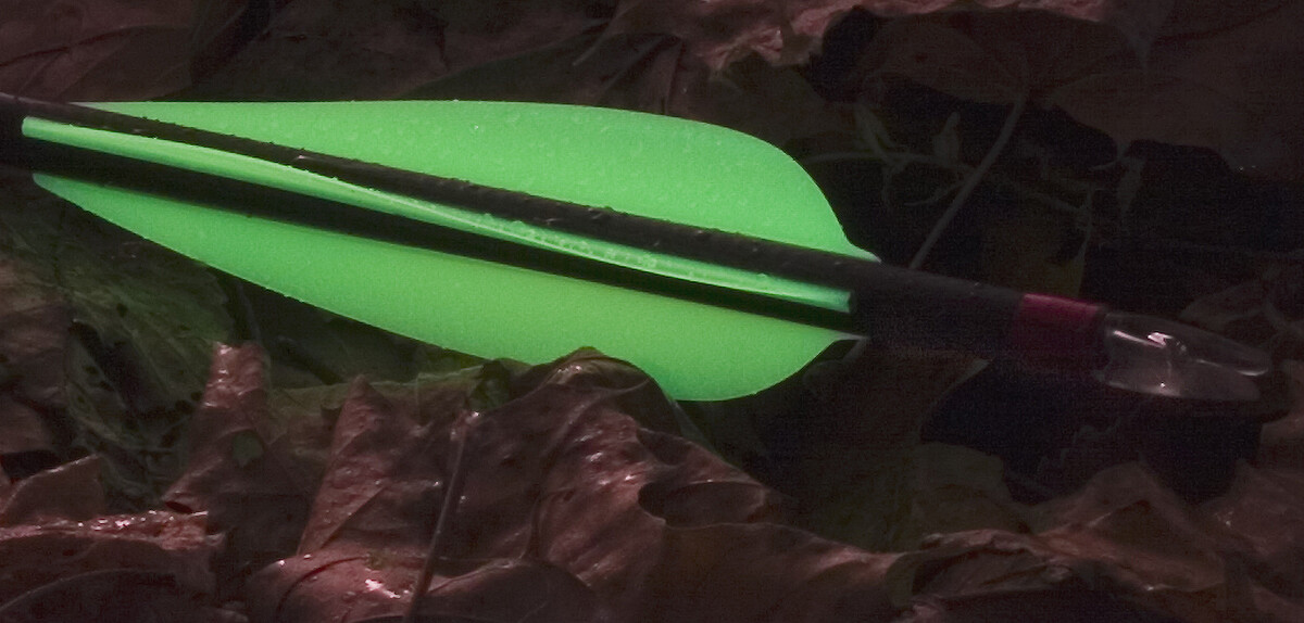 Glow-in-the-Dark archery vanes - 5 sizes, awesome styles!  (36 ct)