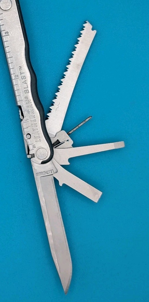 Leatherman BLAST Multi-Tool , Retired Multitool w/ Knife Pliers