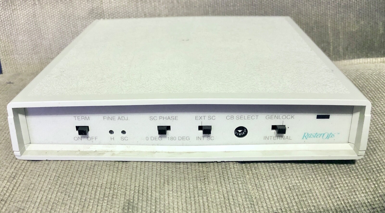 RasterOps 351 Video Expander