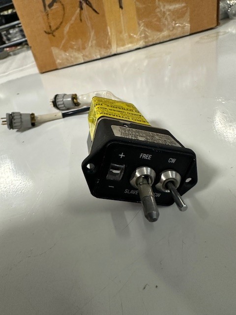 Bendix King KA-51B Slaving Accessory 071-1242-06 Removed from Eurocopter AS350B2