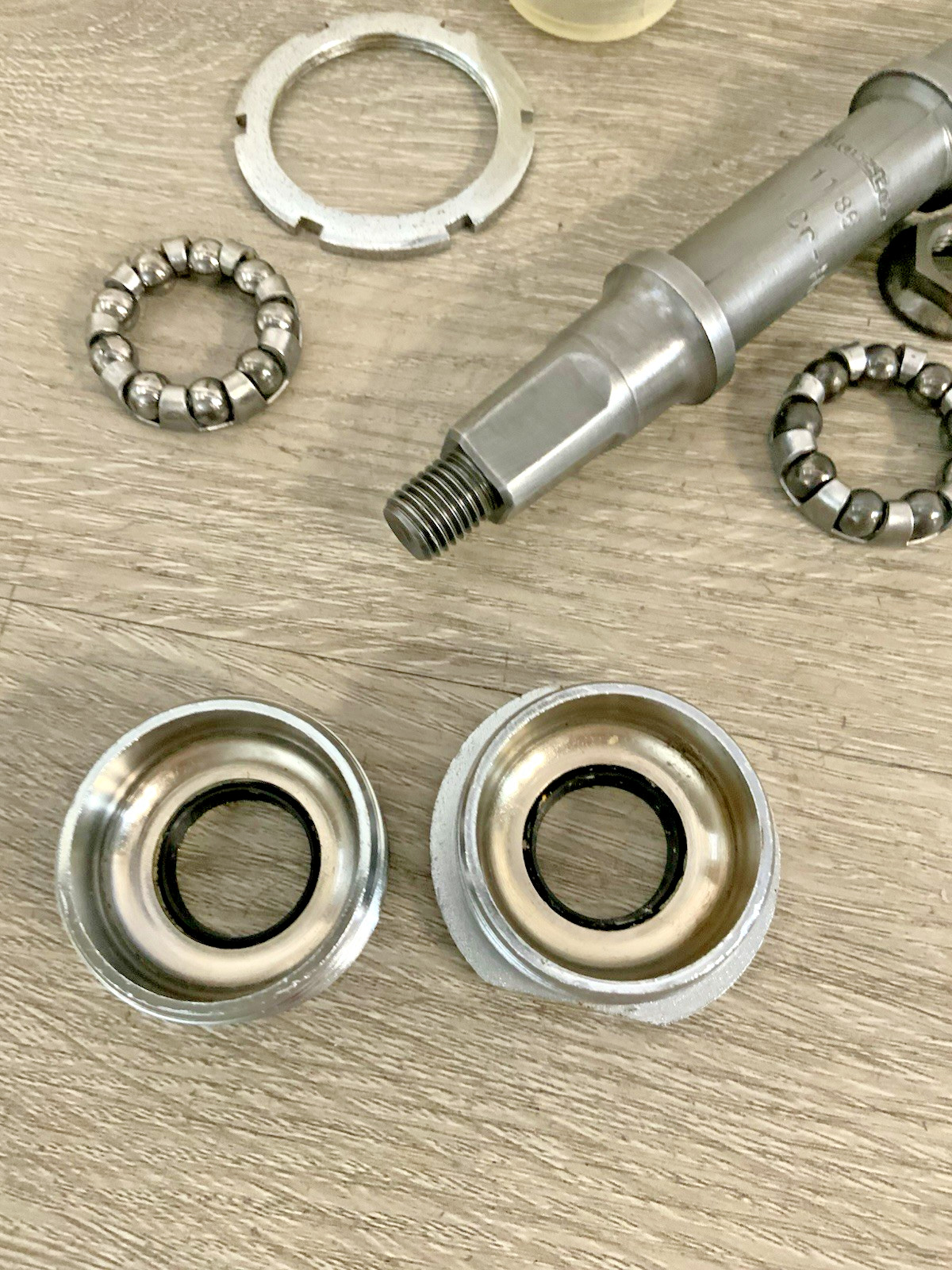 HATTA BOTTOM BRACKET 68–116 MM BRITISH THREADED