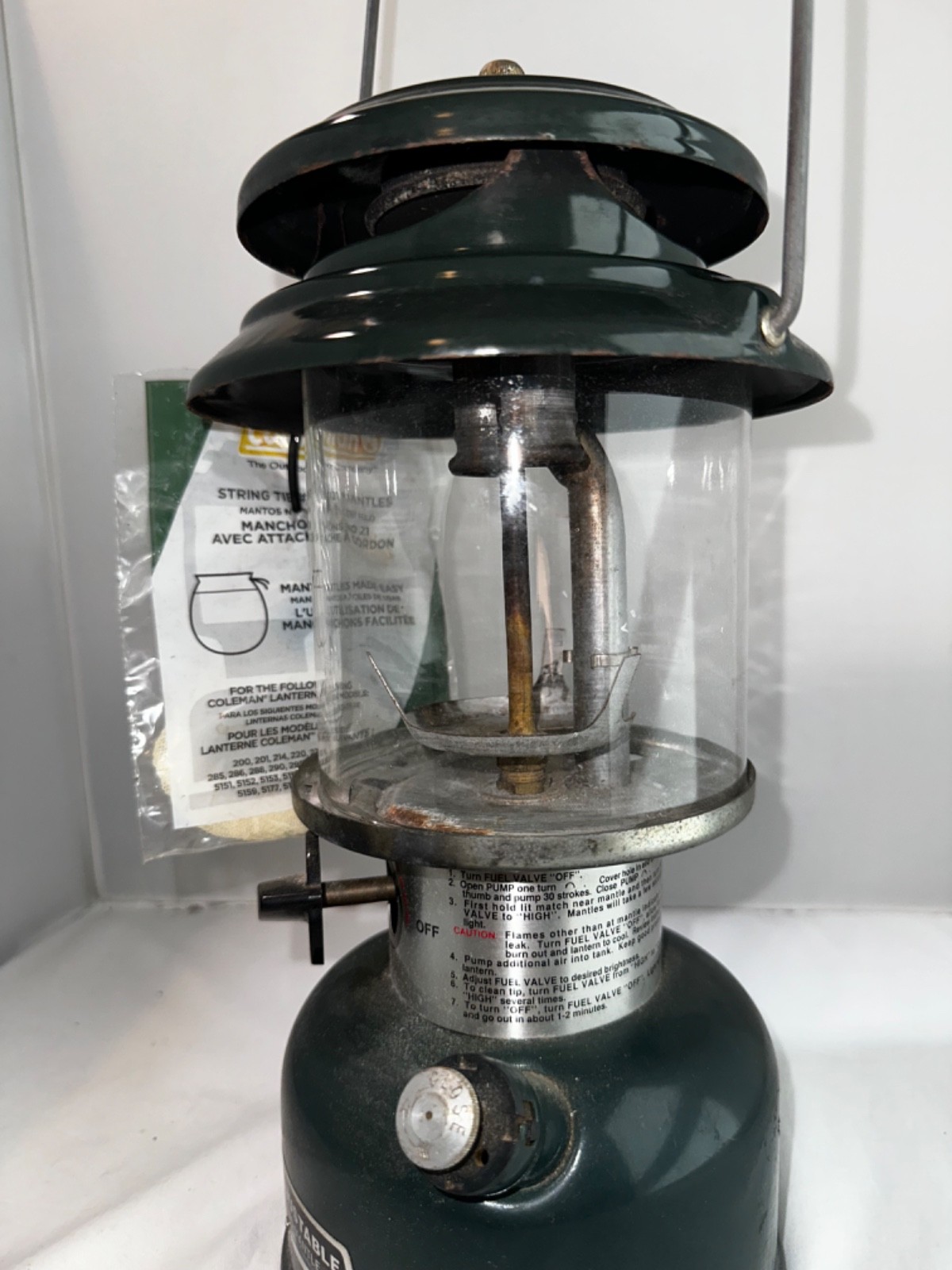 Coleman Adjustable Two Mantle lantern model 288A 10/91 Untested new mantles