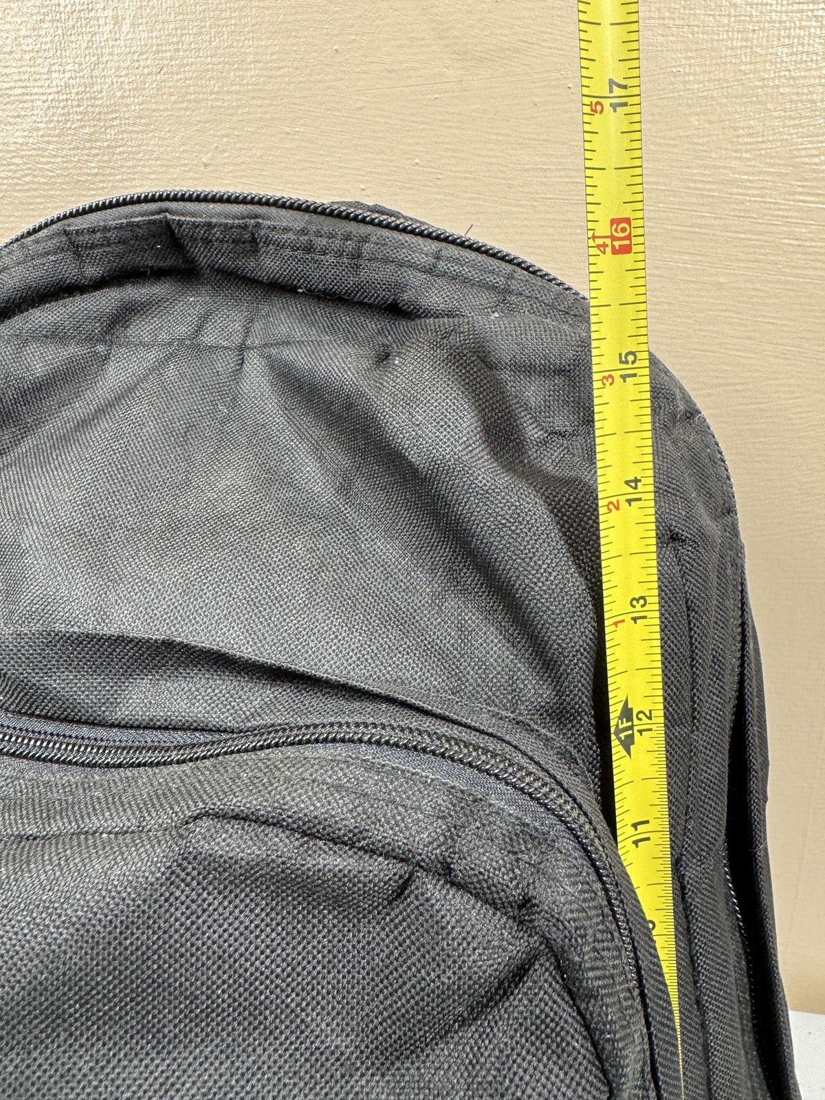 🍀 Black "Smell Proof" Backpack with Padded Straps & Front Zipper Pocket