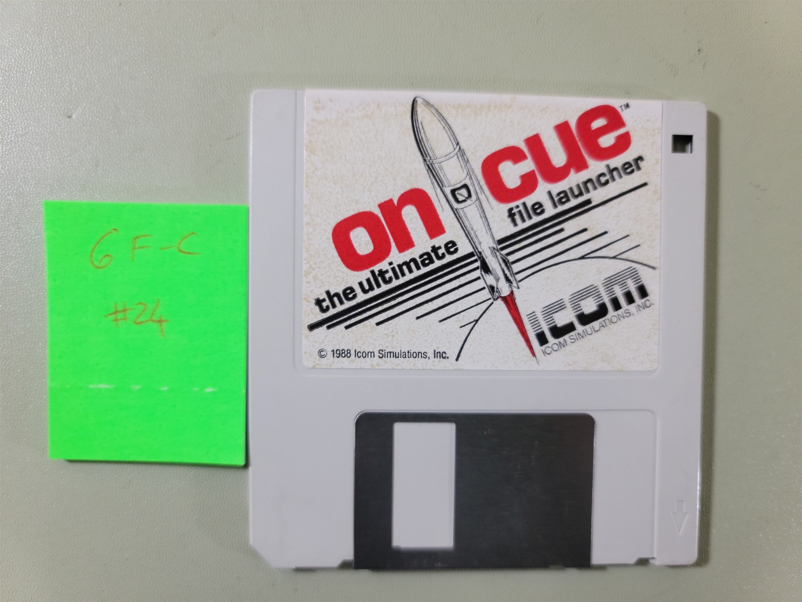 ICOM Simulations - OnCue for Macintosh - Install Disk - 1988