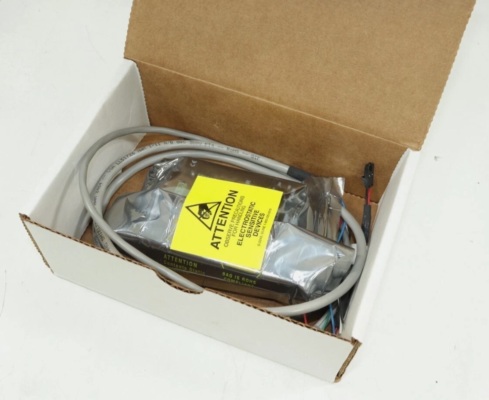 Wavelength Electronics PTC10K-CH000-E Temperature Controller