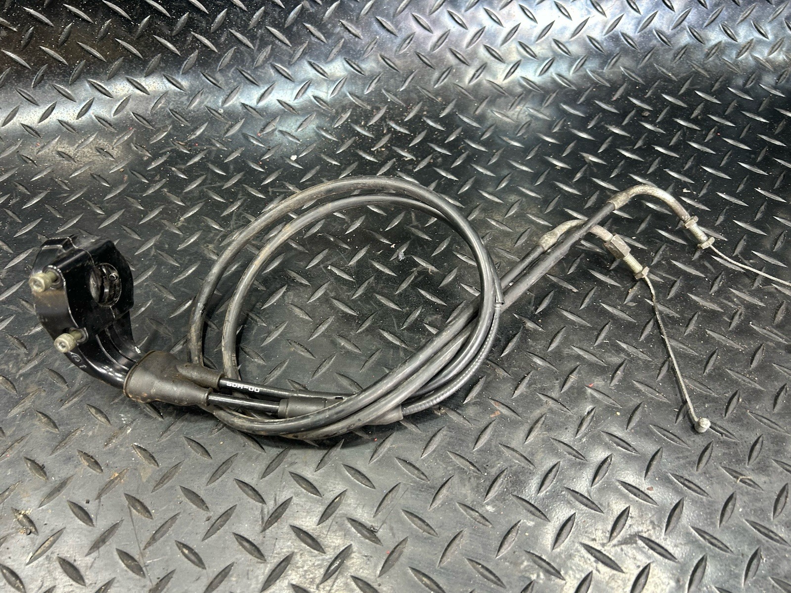 Yamaha FZS 600 Fazer Pair Throttle Cables Cable X2 FZS600 1998-03 5DM